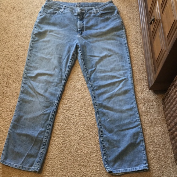 Lee Riders Denim Jeans w/Stretchy Waistband. Women’s Size 18M. - Picture 1 of 8